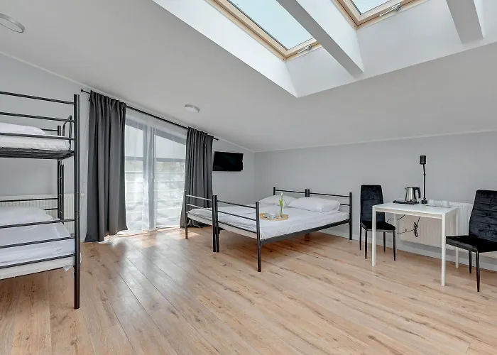 Couette-café Przystanek Plaza 2*