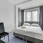 Przystanek Plaza Bed & Breakfast 2*