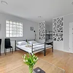Bed & Breakfast Przystanek Plaza