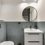 Przystanek Plaza Bed & Breakfast