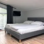 Przystanek Plaza 2*