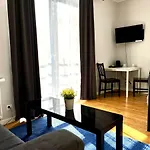 Przystanek Plaza לינה וארוחת בוקר 2*