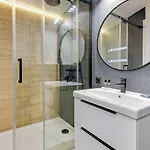 Przystanek Plaza Bed & Breakfast