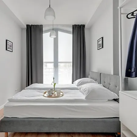 Przystanek Plaza Bed & Breakfast 2*
