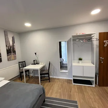 Przystanek Plaza Bed & Breakfast