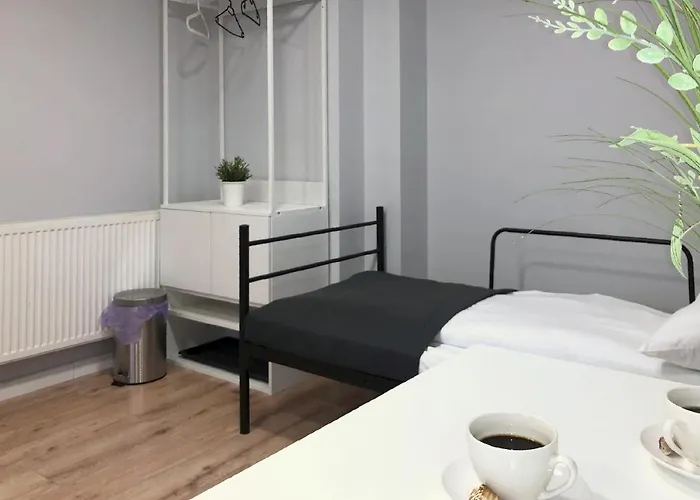 Przystanek Plaza לינה וארוחת בוקר