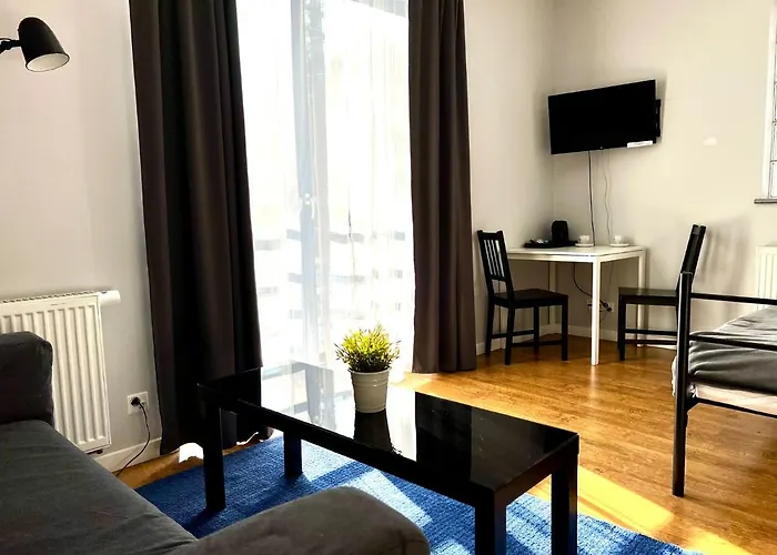 Przystanek Plaza לינה וארוחת בוקר 2*