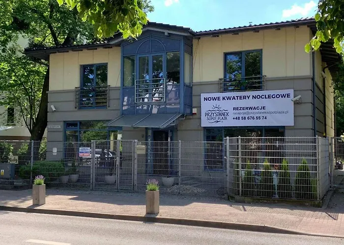 Przystanek Plaza לינה וארוחת בוקר