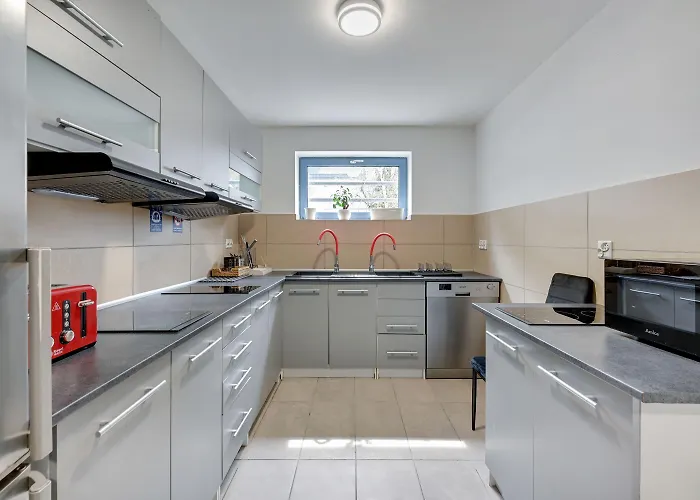 לינה וארוחת בוקר Przystanek Plaza סופוט